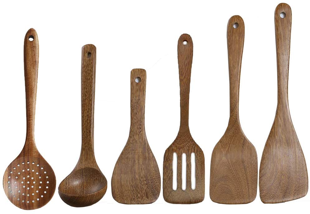 wooden kitchen utensil set 