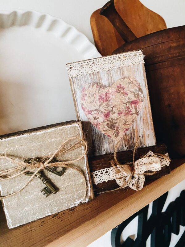 RUSTIC WOOD BLOCK VALENTINES DAY DECOR