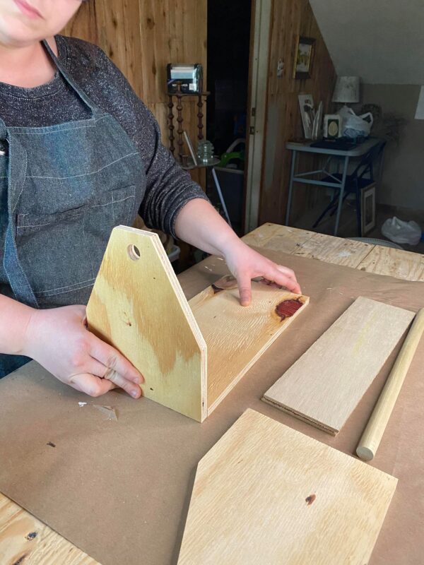 How to Make a Wooden Toolbox